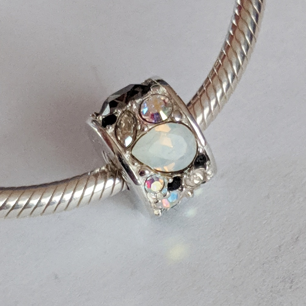 Chamilia Swarovski Teardrops charm